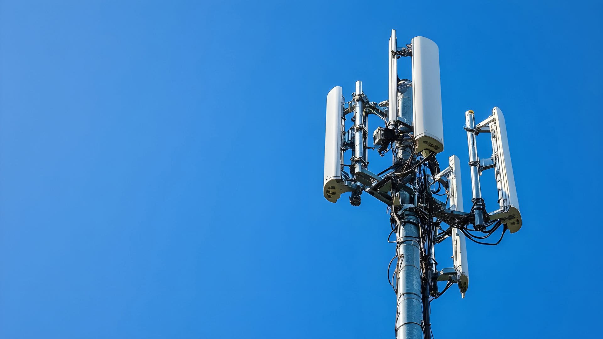 enterprise network infrastructure architecture with identity based access control and orchestration across edge core and cloud using CityGate